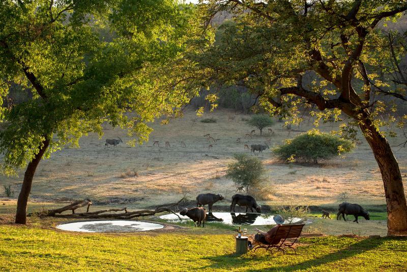 Stanley & Livingstone At Victoria Falls Exterior foto